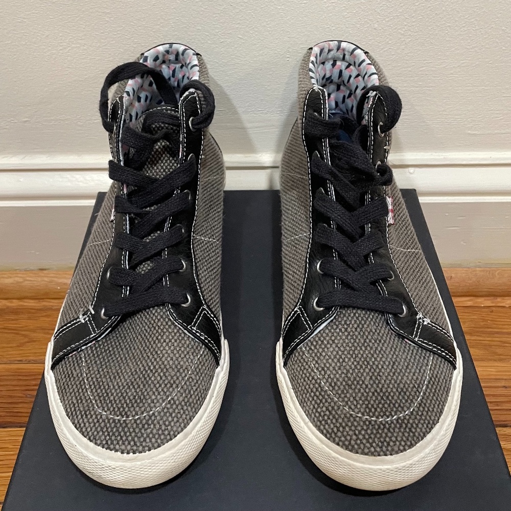 Ben Sherman high top sneakers Size 8